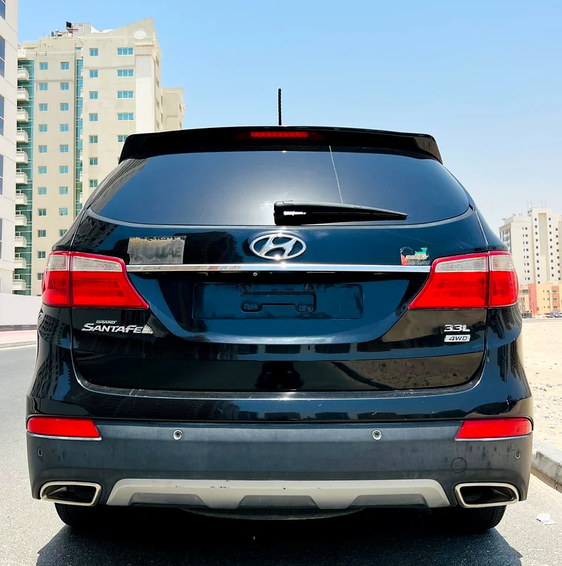 Hyundai Grand Santa Fe 3.3L V6 | Full Option |  GCC Specs63171299387395111