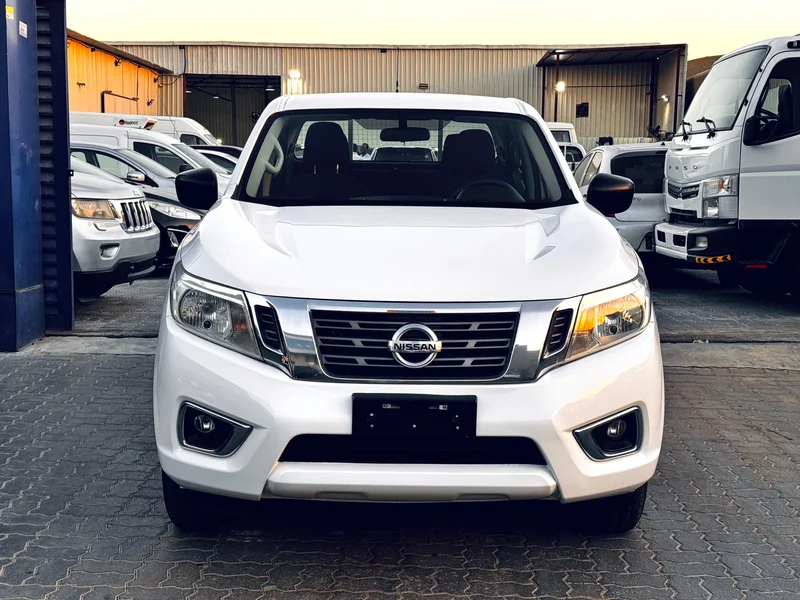 For sale Nissan Navara 2017 model DC Automatic gcc62934683225986111