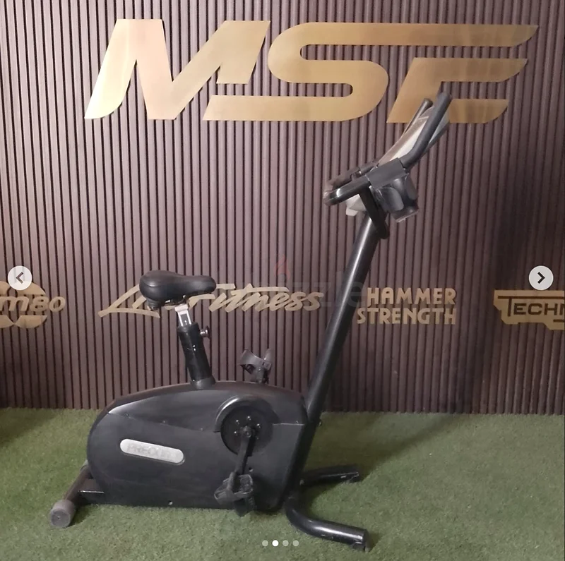 Precor Upright Bike Fitness Machine63243194121218112