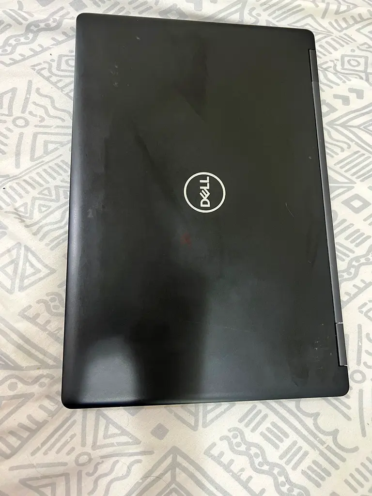 Dell Laptop - Efficient Performance for Everyday Tasks63256076691458115