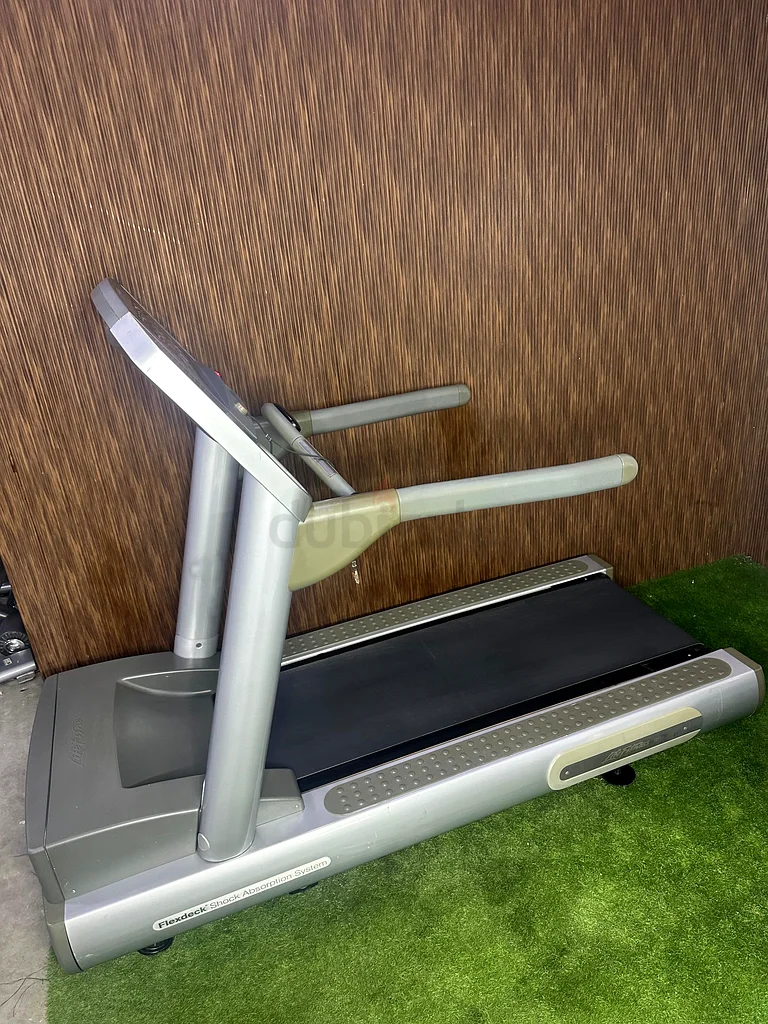 Life fitness treadmill63264581777281113