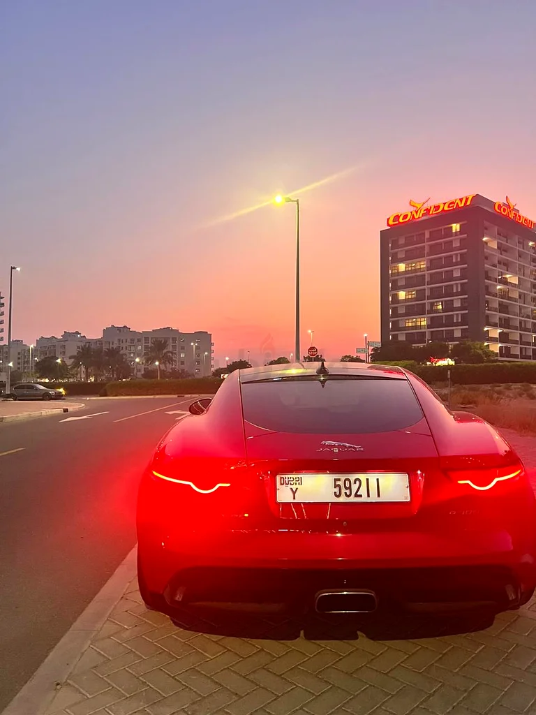 جيب جاجوار F-Type للبيع في دبي | قطع قليلة | مواصفات مجلس التعاون الخليجي | 2.0 توربو62934683694467113