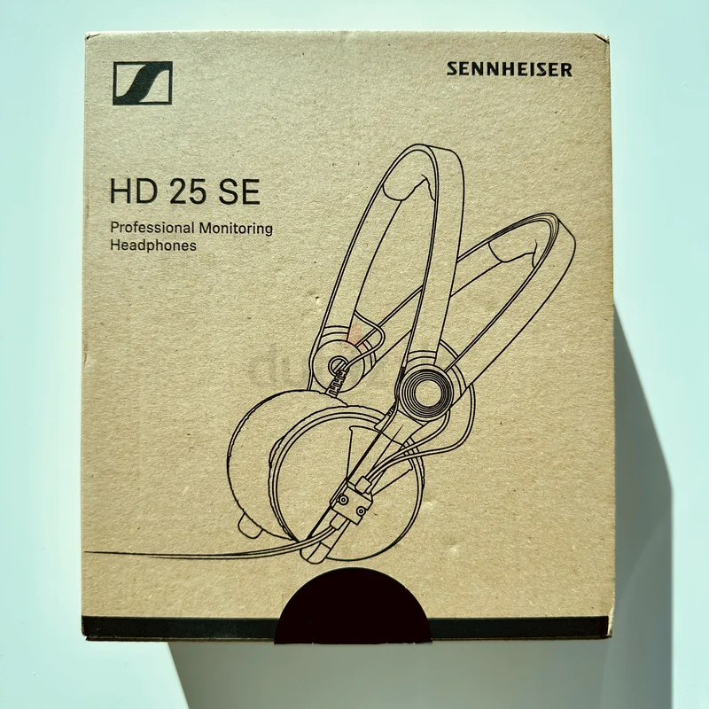 Special Edition Sennheiser HD 25-SE DJ Headphones Includes Exclusive Carry Case and Velour Ear Pads63266527747202117