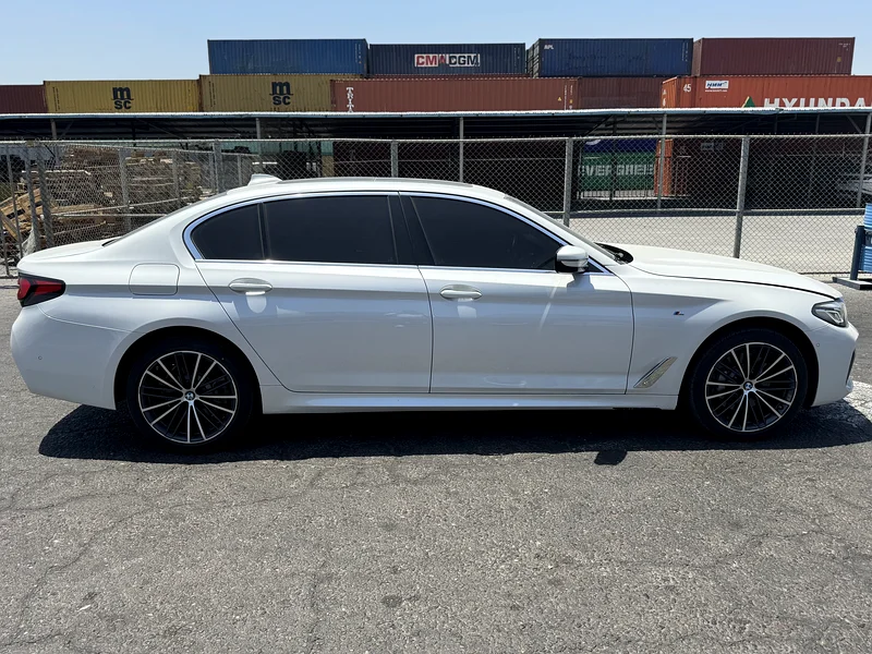 2023- BMW 530Li IN PERFECT CONDITION63156993696002111