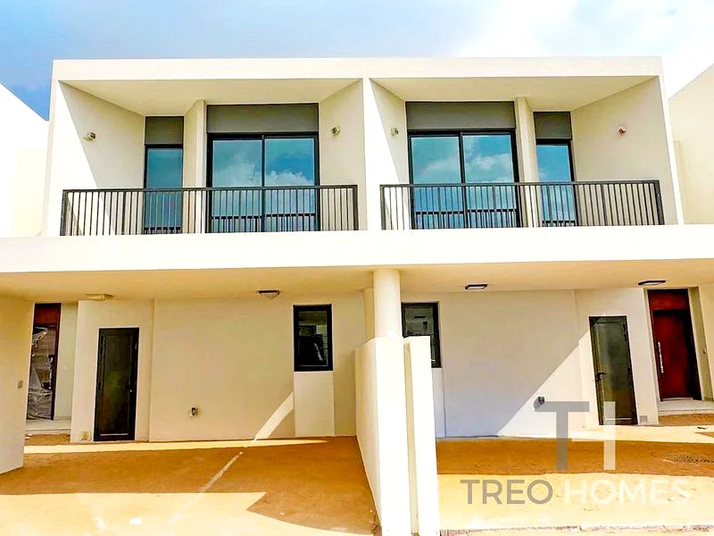 Prime Location | Green Belt | Brand New62863766295299111