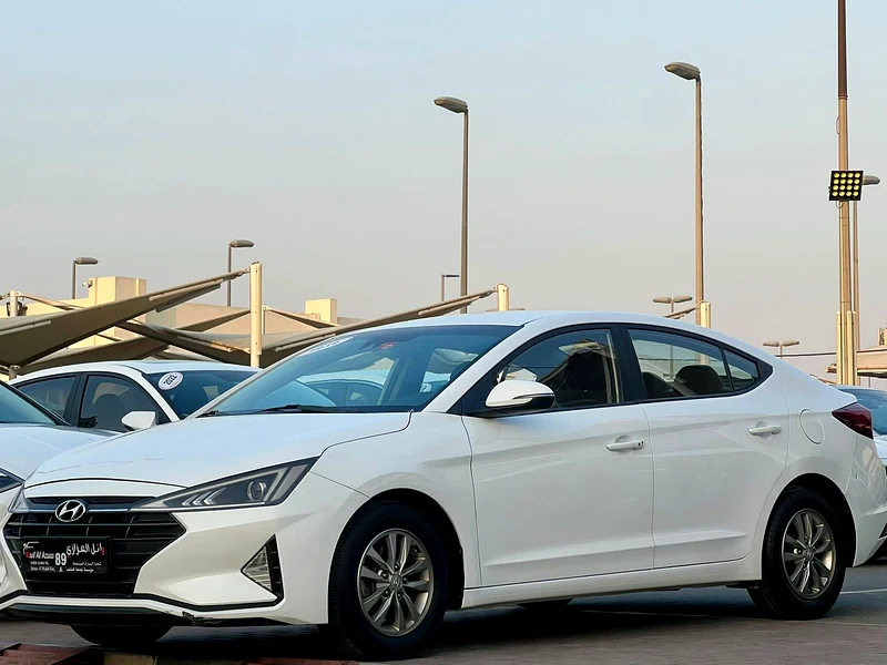 Hyundai Avante 2019 from Korea, in very good condition. No maintenance required.63171299047681111