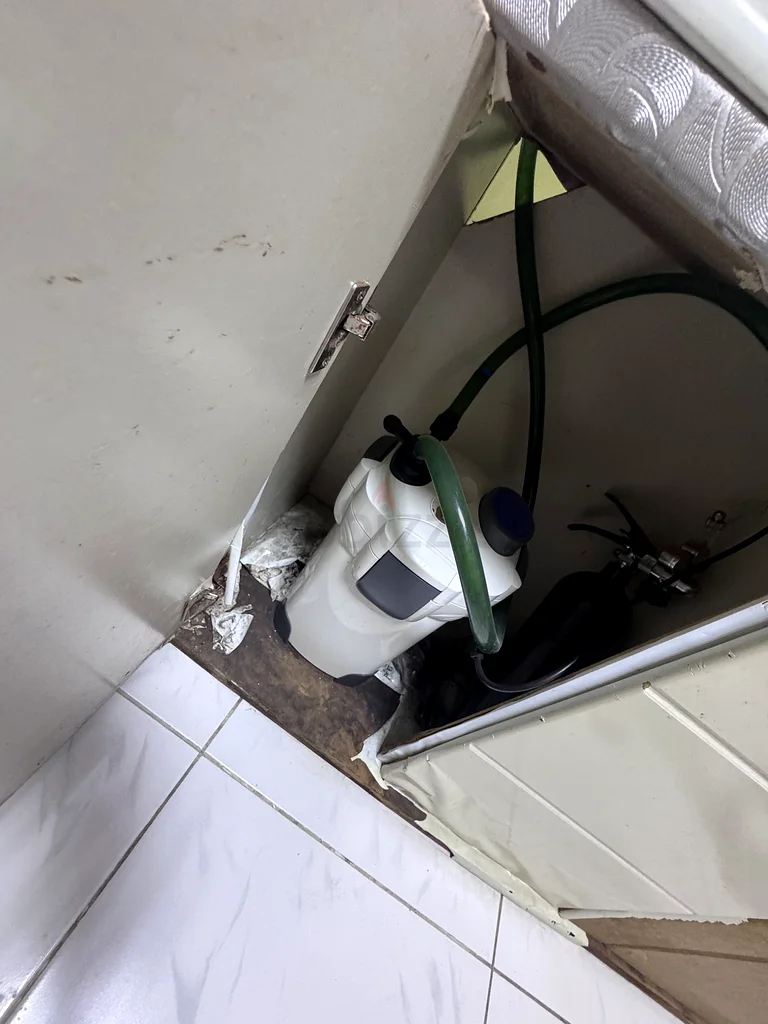 حوض أسماك كبير63172684642945114