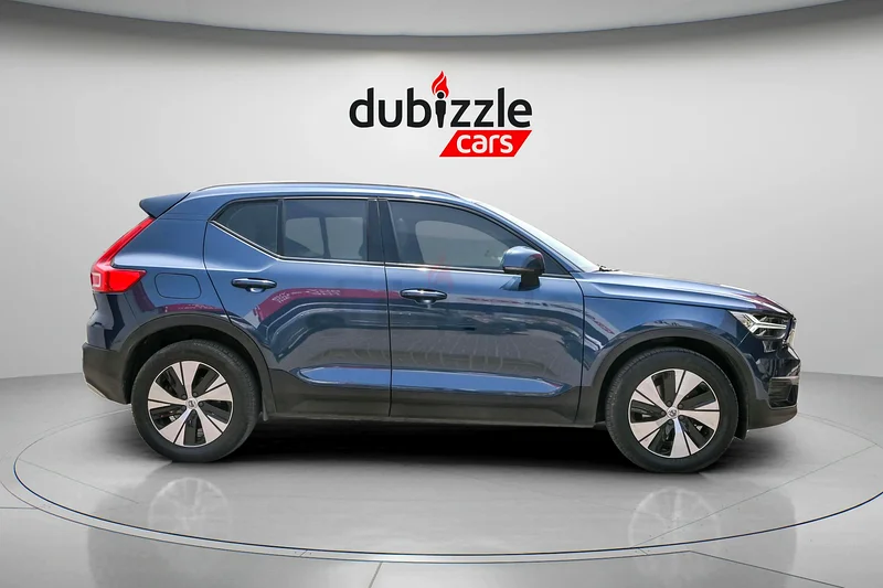 AED 1824/month | 2022 Volvo XC40 T4 Momentum | GCC Specs | Ref#31344863221300260866113