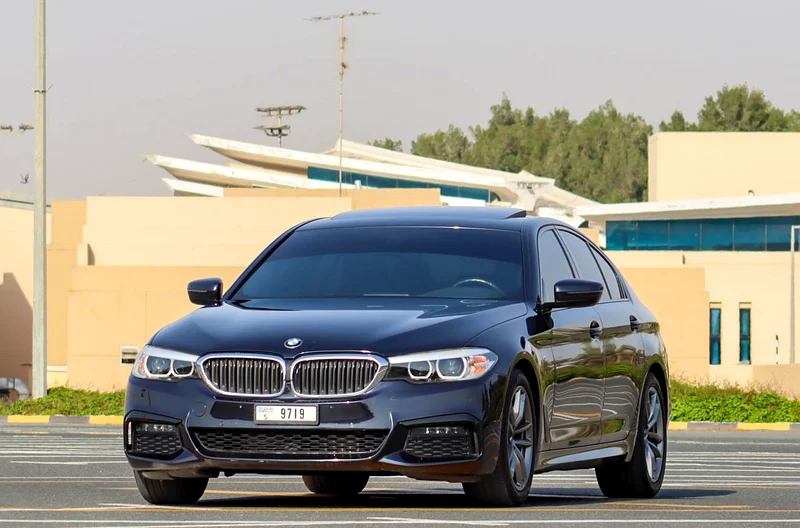 BMW 520i M-KIT 2020 GCC Full service history accident-free, original paint, 1521 P.M63160159448195112