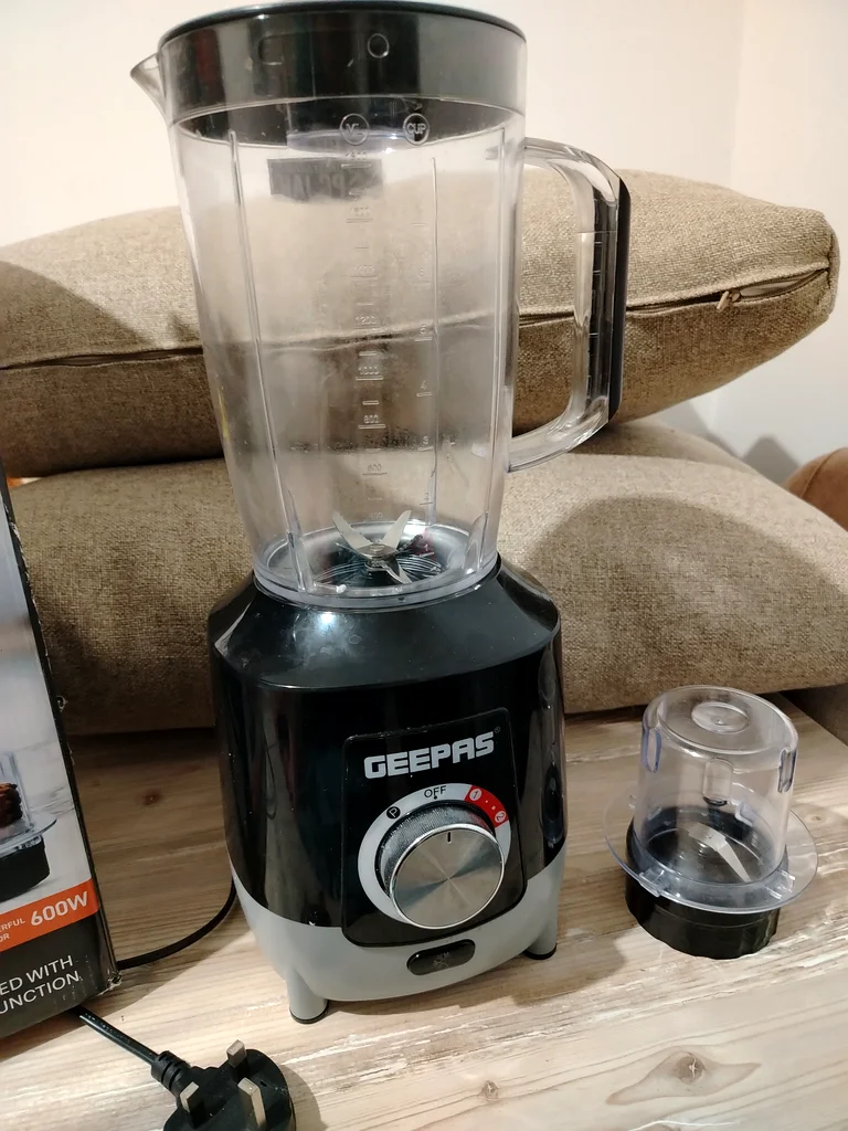 GEEPAS 2 in 1 blender, 1.8L63256080223491111