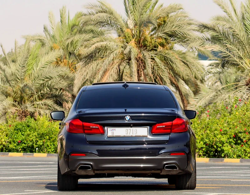 BMW 520i M-KIT 2020 GCC Full service history accident-free, original paint, 1521 P.M63160159448195114