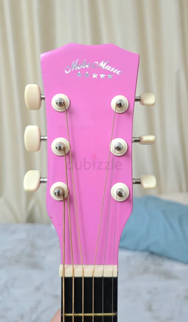 accoustic guitar63201681143427113