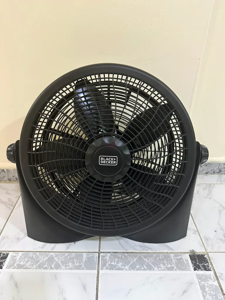 Black and decker fan