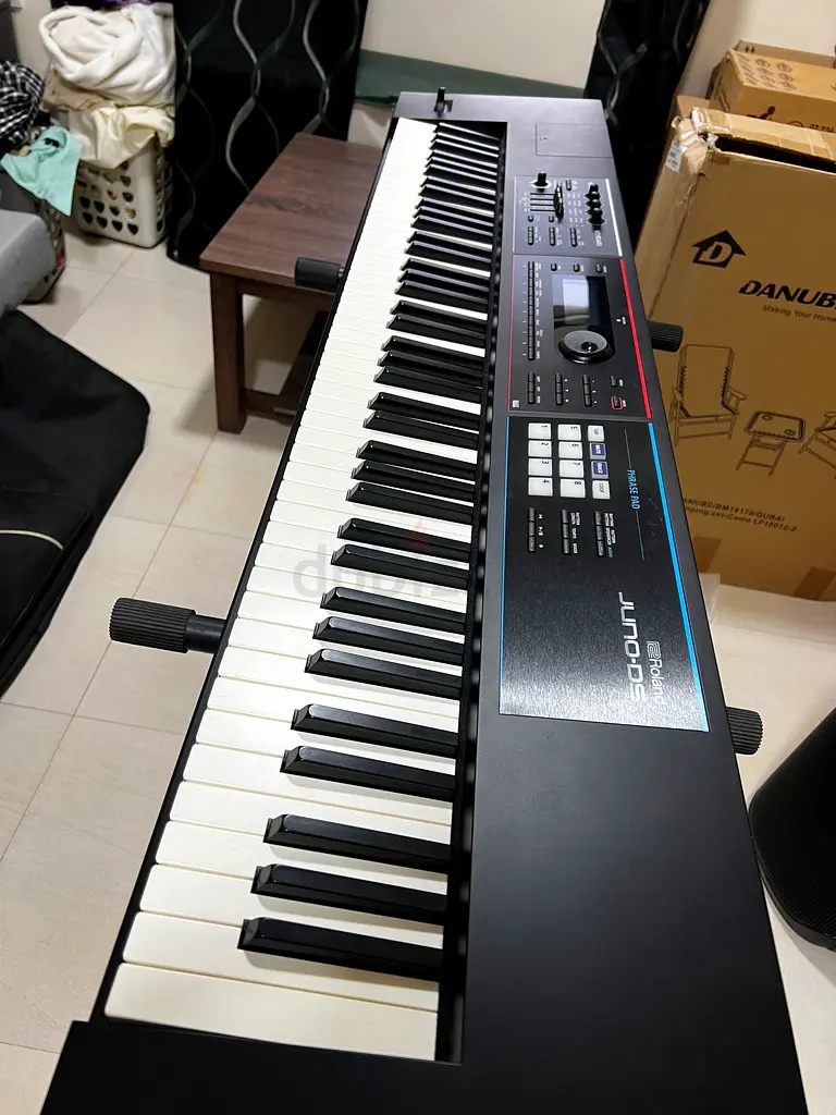Roland Juno DS 88 Keyboard63226779302145113