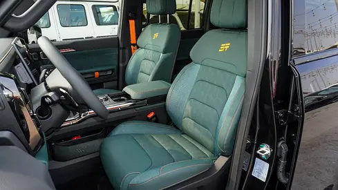 Top opition installment zero down Luxury warranty unlimited black interior Green km