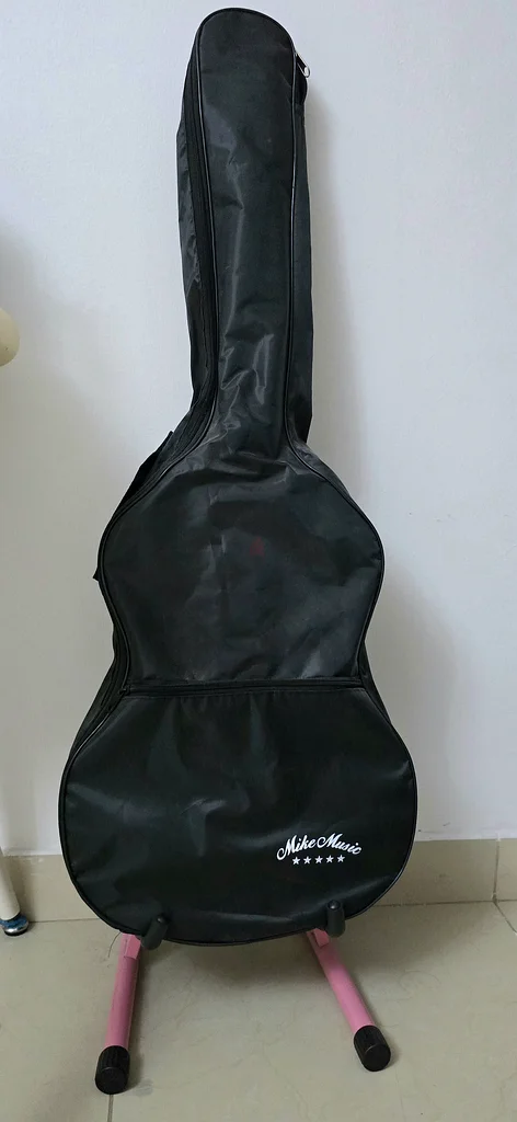 accoustic guitar63201681143427112
