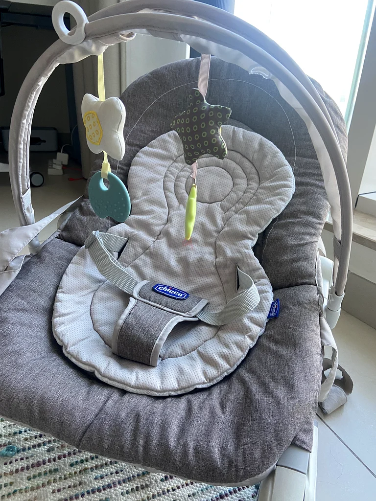 Chicco Cradle Rocker - Comfortable  Compact for Your Baby62865809687555111