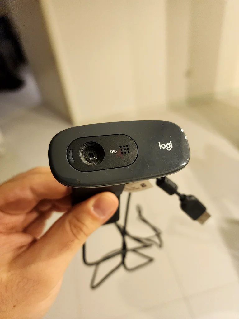Logitech HD webcam C27063256596715778111