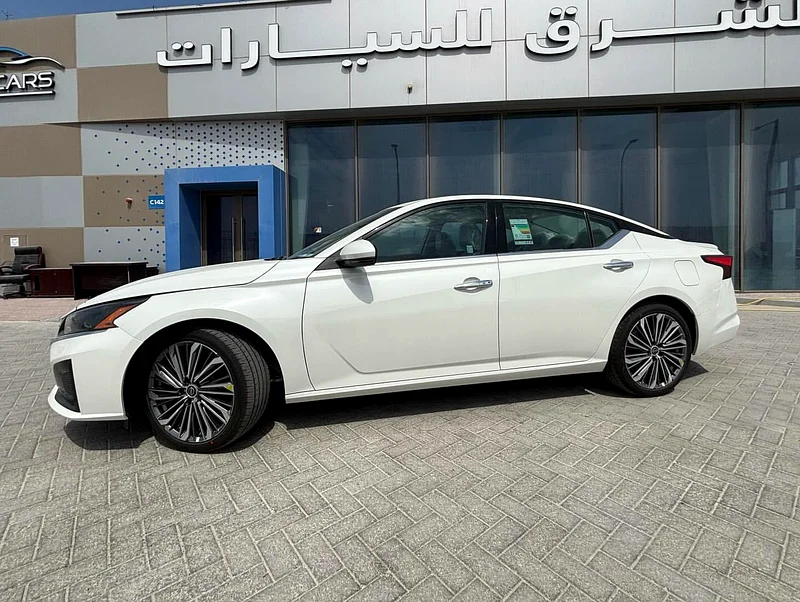 Nissan Altima SV 263137800784771111