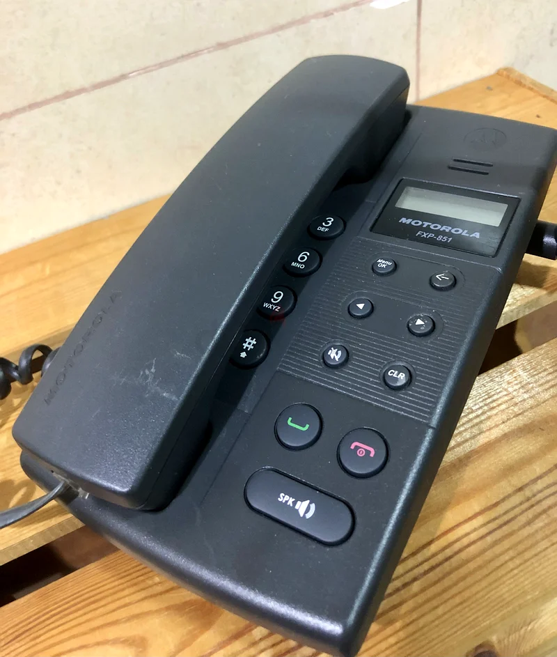 Vintage Motorola Desk Phone - Perfect for Collectors!63263522628099112