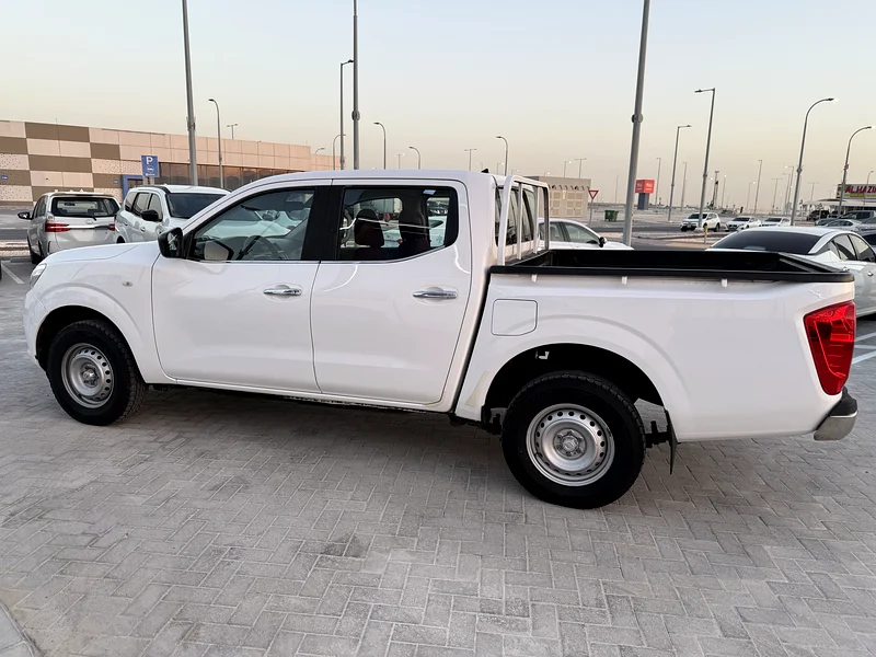 NISSAN NAVARA SE AUTOMATIC TRANSMISSION ((4X2 // 2020)) GCC..,63167559363715114