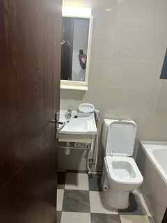Flat mate