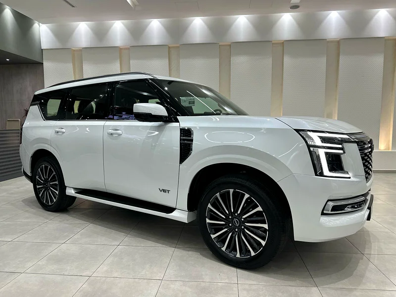 Nissan Patrol Platinum Twin Turbo V6,2025 Model, Gcc Specs, Under Dealer Warranty63157884065410112