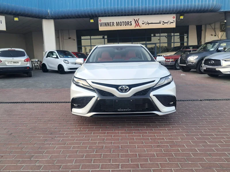 تويوتا كامري جراند سبورت V6 خيار كامل طلاء أصلي 100٪ تحت الضمان من الشركة63148169577091114