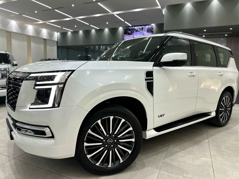 Nissan Patrol Platinum Twin Turbo V6,2025 Model, Gcc Specs, Under Dealer Warranty631578840654101124