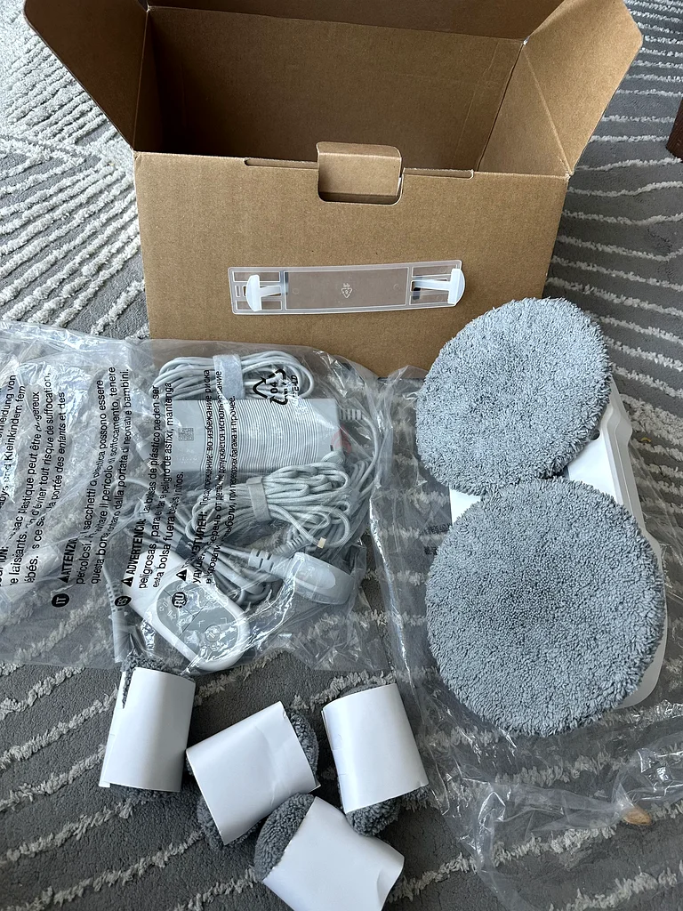 Fmart Window Cleaner Robot T9 Smart Glass Cleaning with Ultrasonic Spray for Indoor Outdoor High Ris63253472385537111