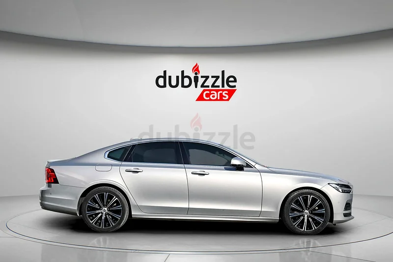 AED 1609/الشهر | 2023 فولفو S90 Core | مواصفات GCC | مرجع رقم 31978262932675352195113