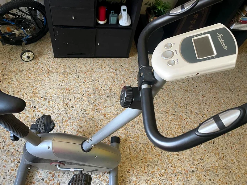 Elevate Your Workout with this Quality Fitness Elliptical Machine!63243194127491111
