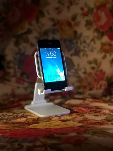 iPHONE 4 - BLACK 6GB STORAGE