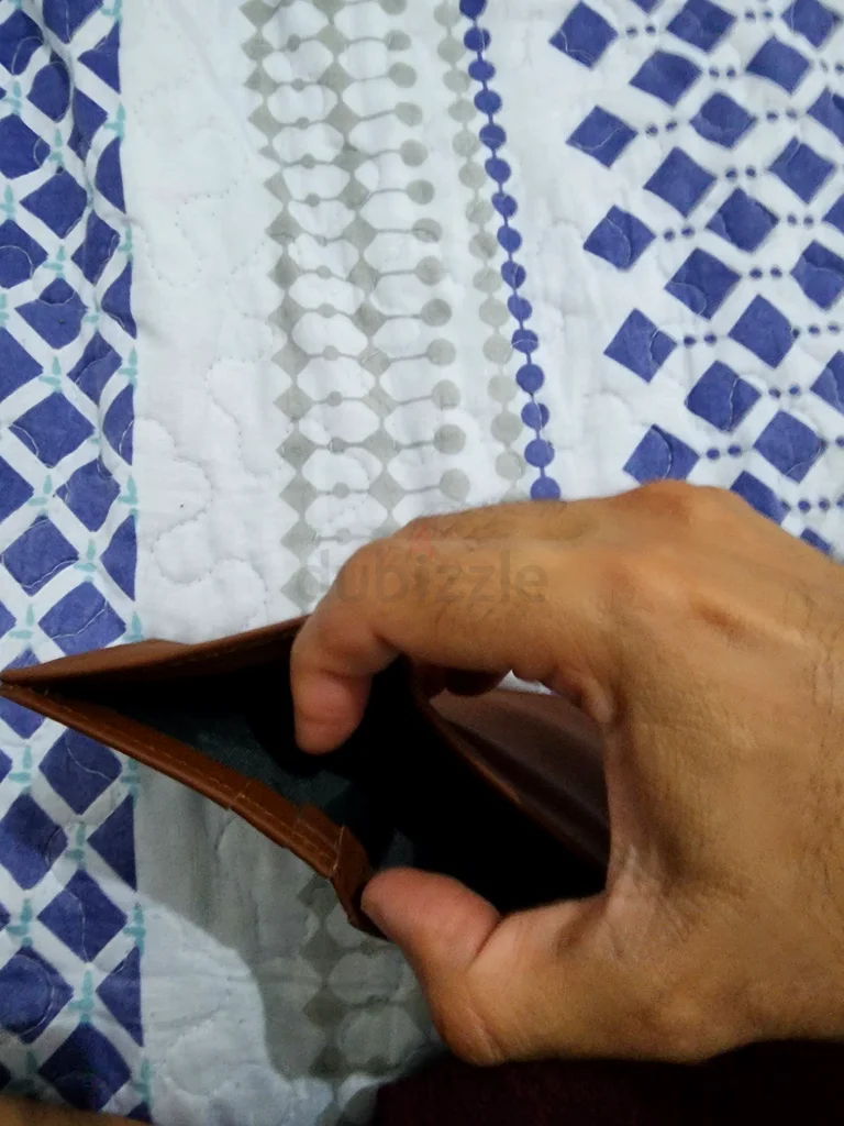 محفظة أنيقة من الجلد البني الحقيقي للاستخدام اليومي!63173147433218112