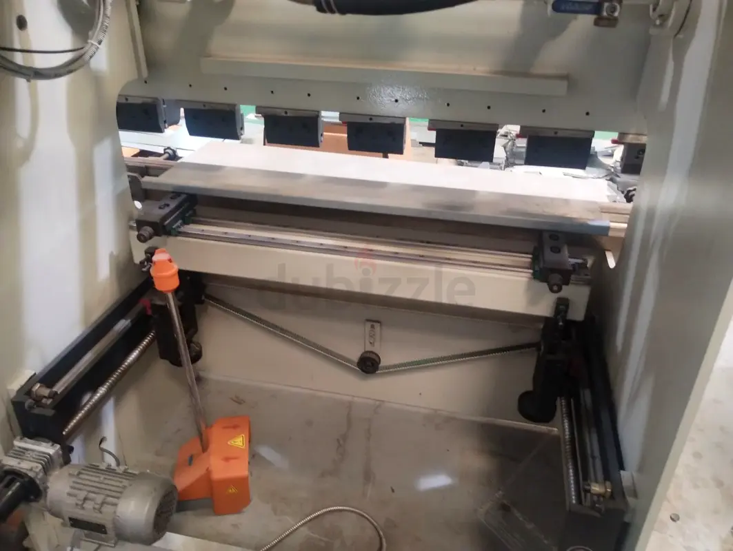 Banding machine63256593818243112