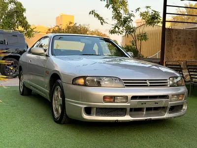 Nissan R33