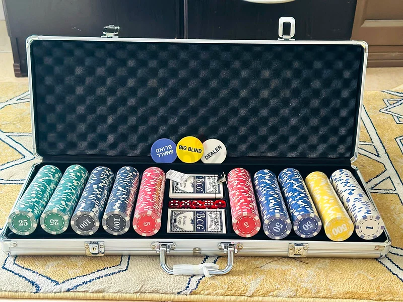 شيبات بوكر من اختيار صحيح 500 قطعة (مع/بدون) مع علبة63243672140417114
