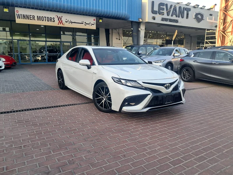 تويوتا كامري جراند سبورت V6 خيار كامل طلاء أصلي 100٪ تحت الضمان من الشركة63148169577091112