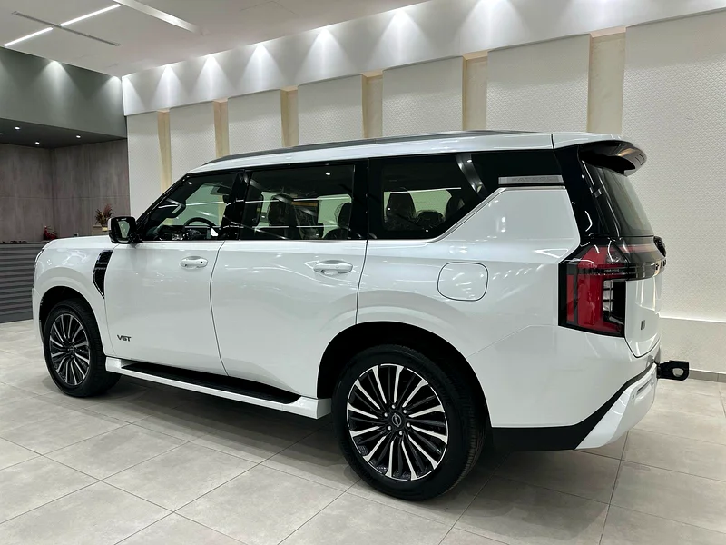 Nissan Patrol Platinum Twin Turbo V6,2025 Model, Gcc Specs, Under Dealer Warranty63157884065410113