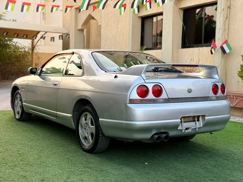 نيسان R3363167091671809113