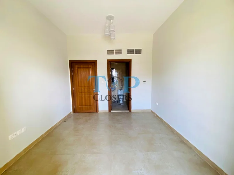 Private yard | Private Entrance|Built in wardrobes62867827918211113