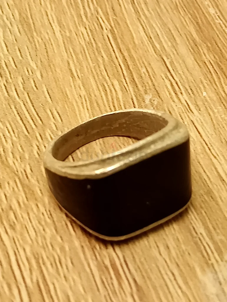 Stylish Vintage Silver Ring with Black Stone Accent63240126205827112