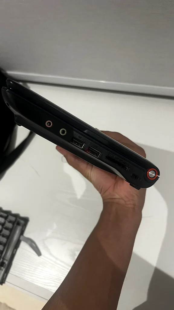 Acer63255525799938113