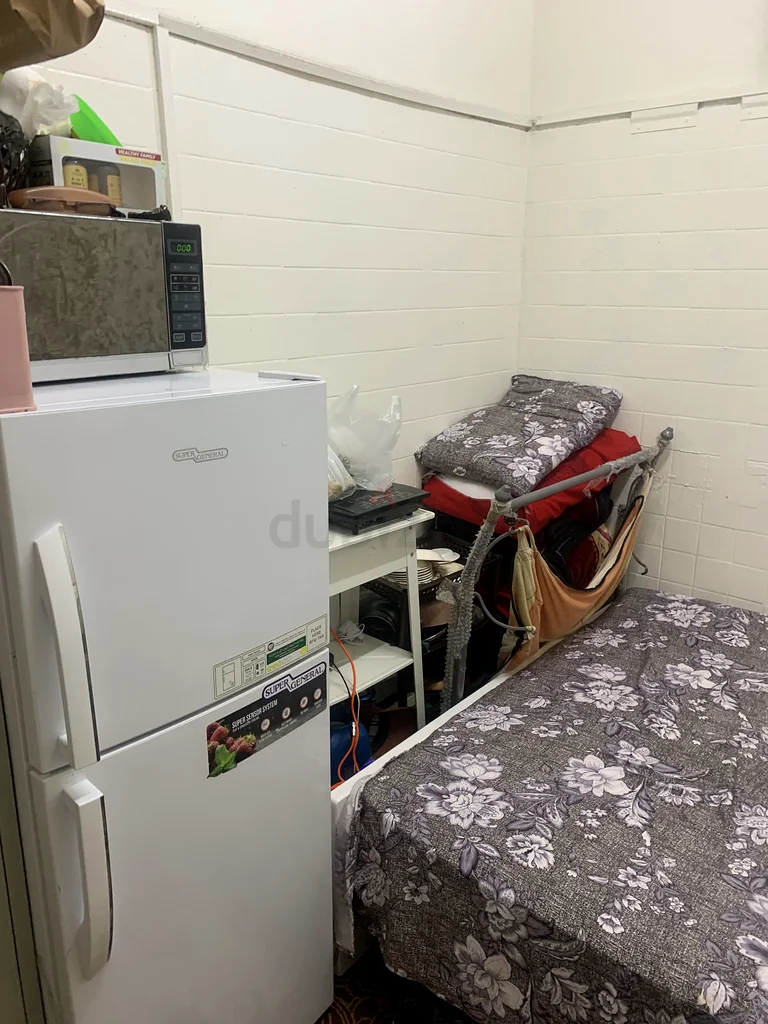 Furnished room for rent63143963175427112