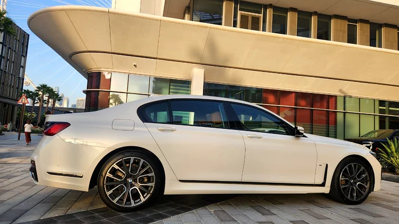 2021-BMW 730Li-With M package-Full option -2.0L-4 cyl-Excellent Condition-Low Kilometer driven63229279926145113