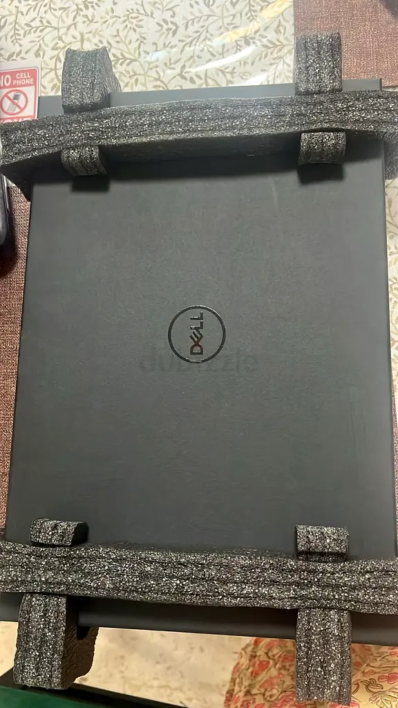 Dell Laptop - Sleek  Powerful Performance!63255527501186112