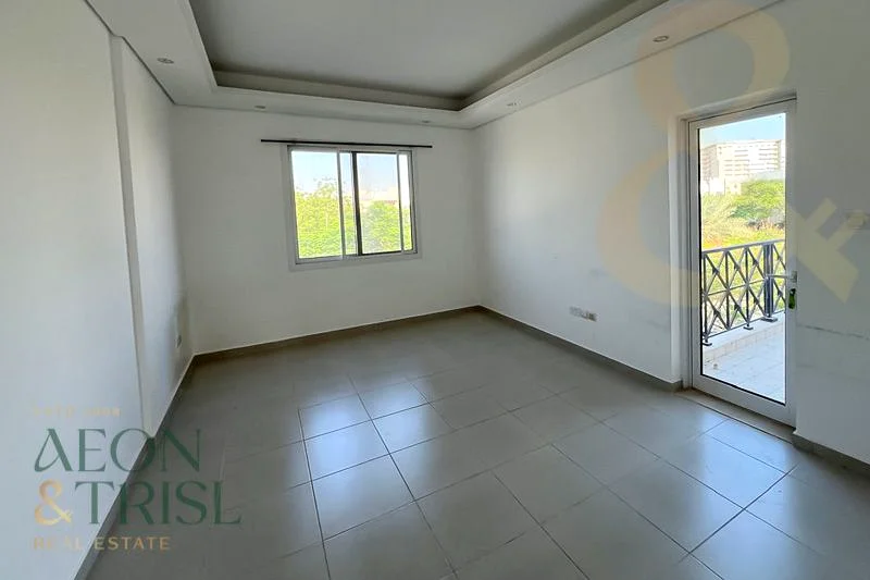 شقة واسعة مكونة من ٤ غرف نوم + غرفة خادمة | منفصلة | النوع جيم62885279094145113