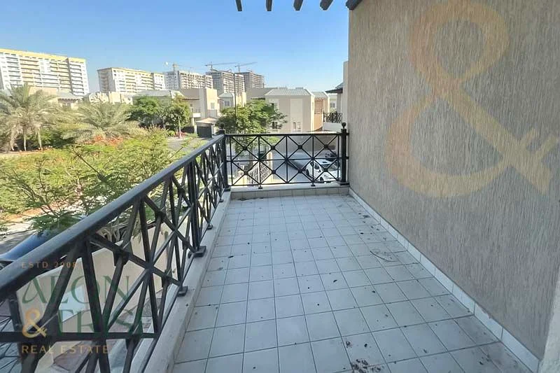 شقة واسعة مكونة من ٤ غرف نوم + غرفة خادمة | منفصلة | النوع جيم62885279094145114