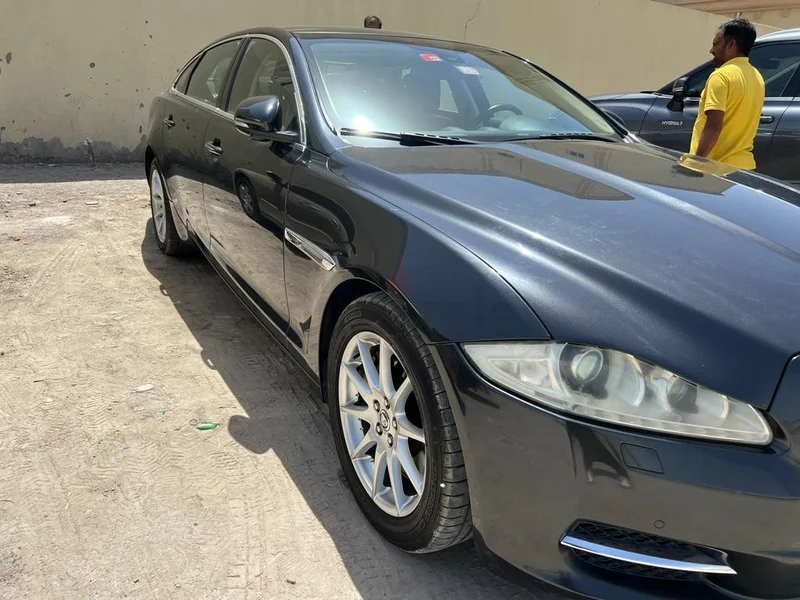 Clean, run and drive car62931647841155114