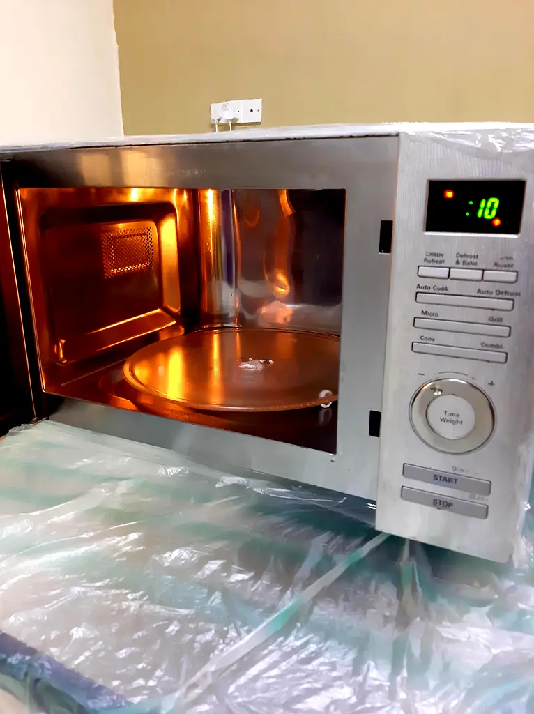 LG Microwave - Efficient  Modern Cooking Tool63248756593153111